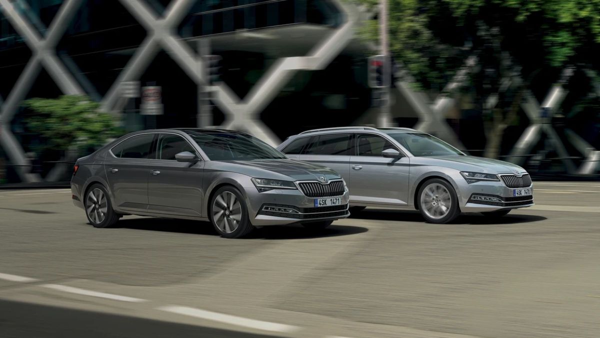 skoda-superb-price-likely-to-be-announced-soon-as-superb-may-make-a-comeback-in-indian-market-skoda-superb-2023-whats-new